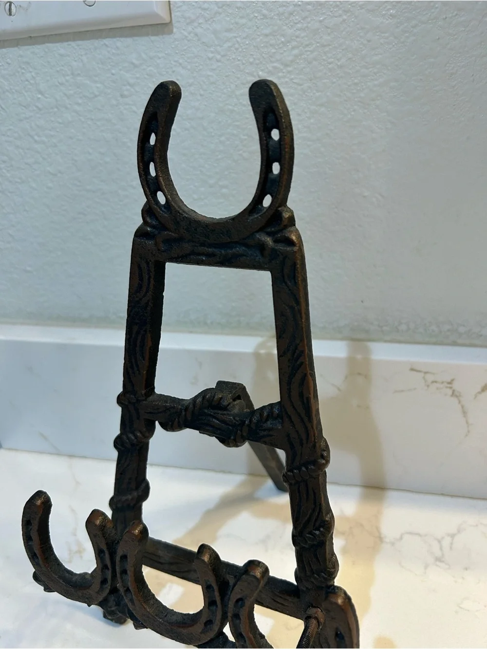 N/A sturdy cast